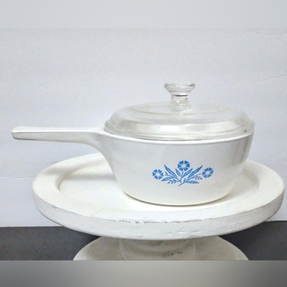 CorningWare Blue Cornflower Saucepan with Handle and  Lid  P-82-B